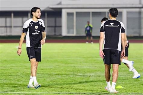 Gaya Kevin Diks Latihan Perdana Bareng Timnas Indonesia Jelang Lawan