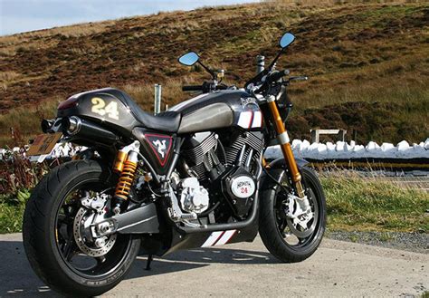 Hesketh 24 – International Motorcycle Association