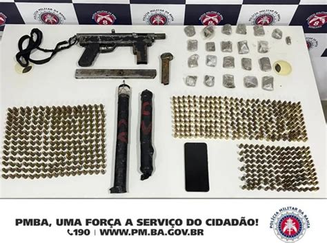 A O Policial Em Porto Seguro Resulta Na Apreens O De Armas Drogas E