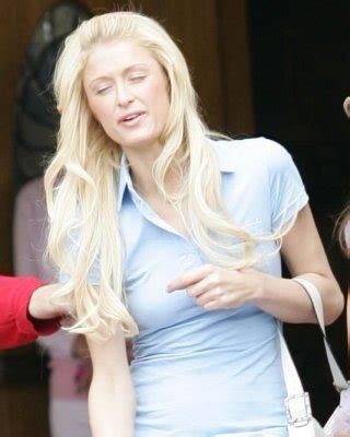 Paris Hilton Showing Panties In Sneaky Voyeur Upskirt Pictures Porn Pictures XXX Photos Sex