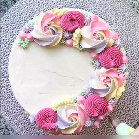 42 Wreath Cakes Ideas Cupcake Cakes Amazing Cakes Cake Decorating