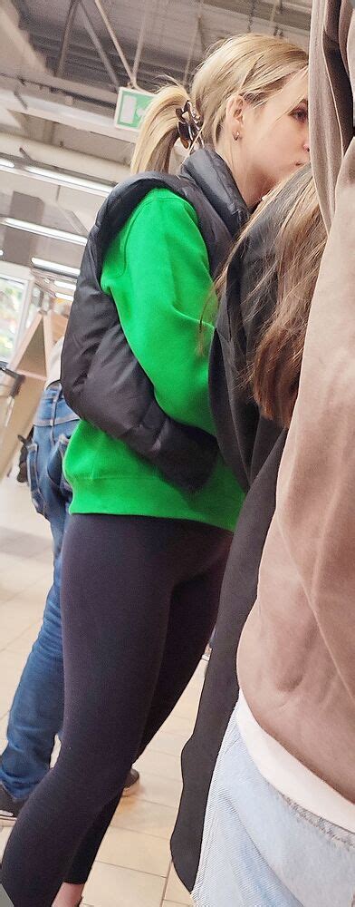 Petite Blonde Spandex Leggings Yoga Pants Forum