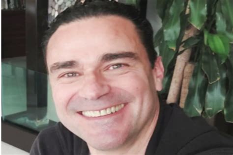 carlos torres actor se encuentra en la quiebra por cancer