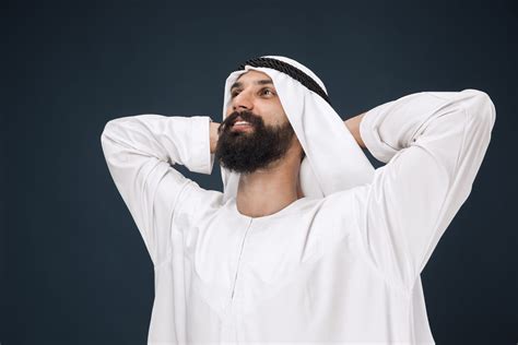 Rahasia Sukses di Bisnis Umroh: Mengantongi Sertifikasi Ini! - LSUHK