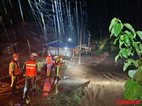 湖南多地遭暴雨，“火焰蓝”紧急出动救援抢险 城事 新湖南