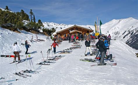 Chalet in Austrian Alps stock image. Image of slopes, accommodation - 92137