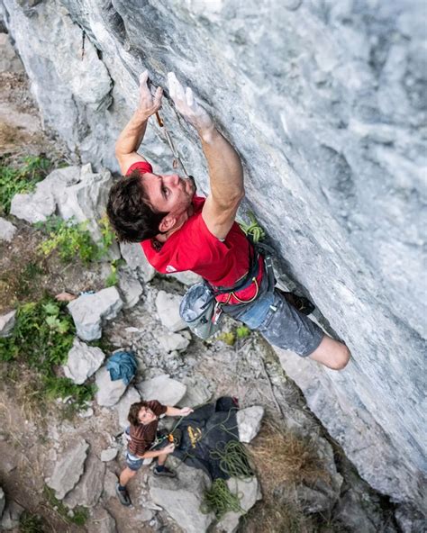 HOT LINES GHISOLFI CIOFFI ED ALTRI A Up Climbing