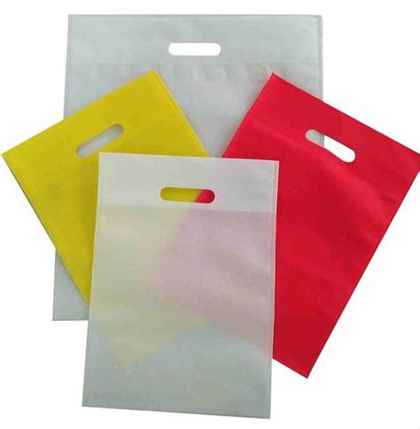 Non Woven Plastic Bags Size Multisize Feature Easy To Carry