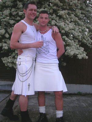 Men In Kilts Page Gay Kilts Kilted Man A Celebration Of Hunky Guys In Kilts Men In Kilts