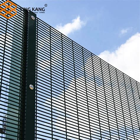 Welded Wire Mesh Fence For Airport Safety Prison Security