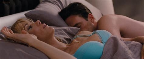 Nude Video Celebs Kristen Wiig Sexy Bridesmaids