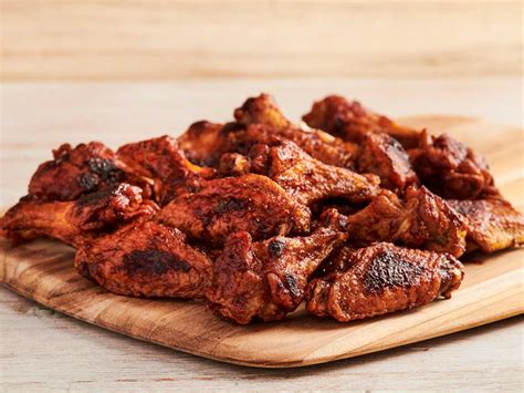 Original Hooters Wings Burgers Seafood Beers And Hooters Girls