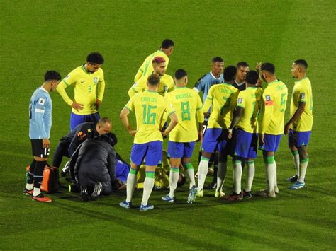 Em Pior Apresenta O Diniz Brasil Perde Para O Uruguai Em Jogo