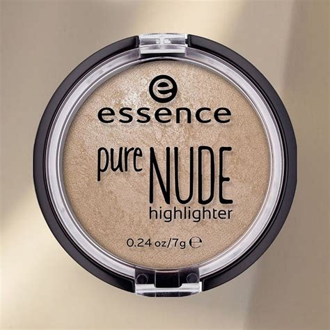Free Essence Pure Nude Highlighter Sampleberry