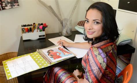 ESTILISTA BRASILEIRA DESENVOLVE VESTIDO DA PRIMEIRA PRINCESA LATINA DA DISNEY Blog Da Marcela