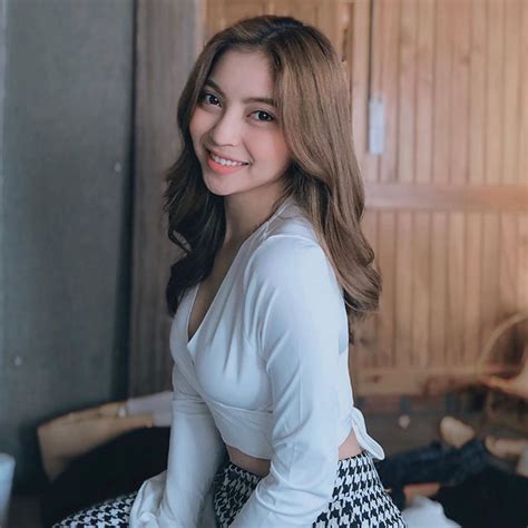 I M M T D N Hot Girl C N M Y U Ng Nh N Nh P Nh Ng T T N Xu N V V N M T M Nh Nh Ai