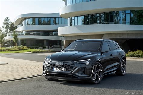 Audi SQ8 E Tron Quattro 2024 Pictures Information