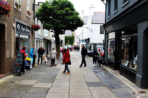 kirkwall   principal town   archipelago   orkney