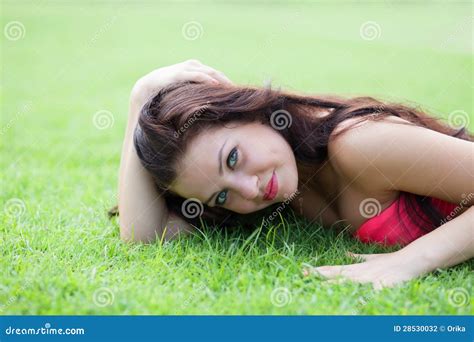 Bikini Rosado Foto De Archivo Imagen De Lifestyles Mano