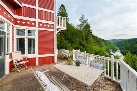 Vous Avez Million Deuros Offrez Vous La Maison De Sex Education