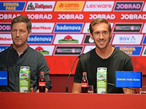 Fotos Neuzug Nge R Ckkehrer Schuster So Lief Der Trainingsauftakt