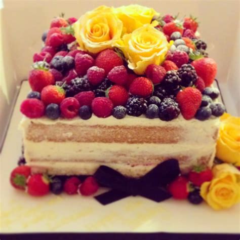 The Vanilla Pod Bakery Top Reasons Why The Naked Cake Rules