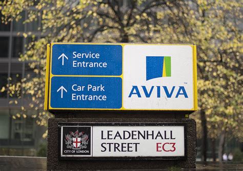 Aviva confirms it will still pay dividend despite fall in cash