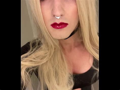 Gorgeous Blonde Trans Woman XVIDEOS