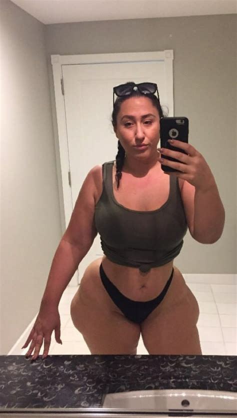 Ass So Phat You Can See It From The Front Porn Pic