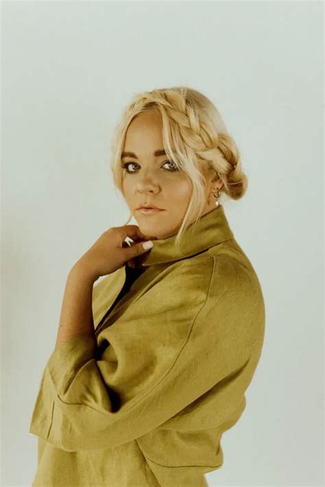 Emma Nissen at Triple Door in Seattle, WA - Wednesday, October 8