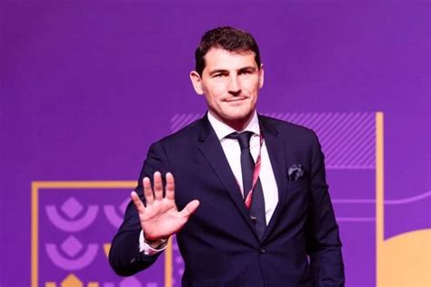 Jogador espanhol Casillas publica que é gay e alega ataque hacker Jornal Opção