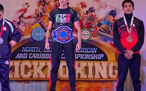 Iv N P Rez Disfrut Primera Prueba Internacional De Kickboxing Con Una