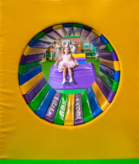 Полоса препятствий Казани - аттракцион для детей в семейном парке ...