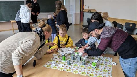 Kleine Forscher Im Mint Zentrum Bsgg Berufliche Schulen Gro Gerau