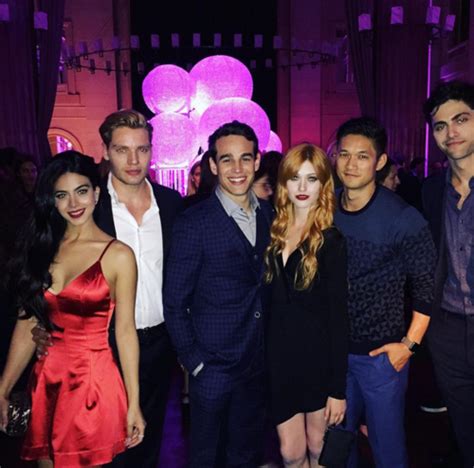 Shadowhunters Cast - Dominic Sherwood Photo (38922176) - Fanpop