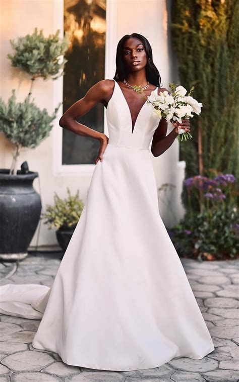 Modern A Line Silk Wedding Dress With V Back And Long Train Martina