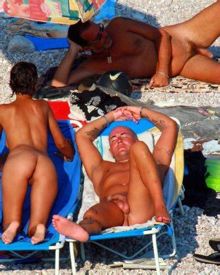 Tanning Nude Hottie Exposes Her Perfect Body Porn Pictures XXX Photos Sex Images 3036630 PICTOA