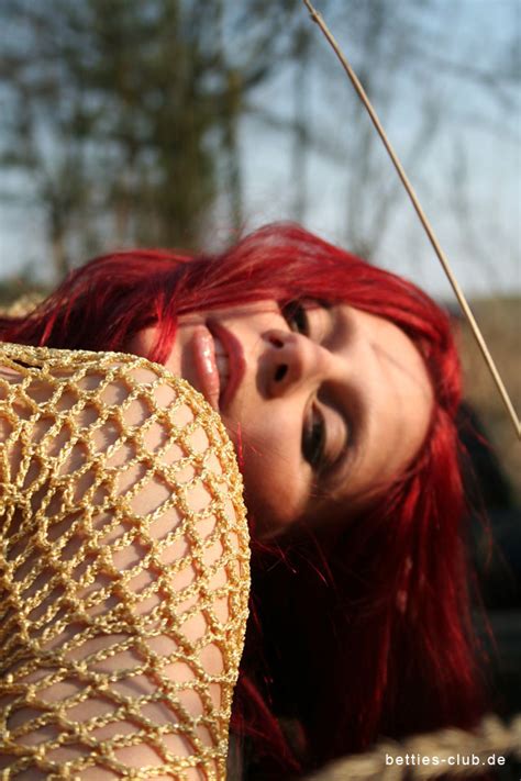 Bettie Ballhaus K Goddess Bb Goldenskin Porn Pic