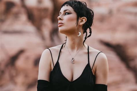 All Dressed Olive Glass Olive Glass All Dressed 01 Porn Pic