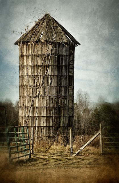 Dan Routh Photography Wooden Silo