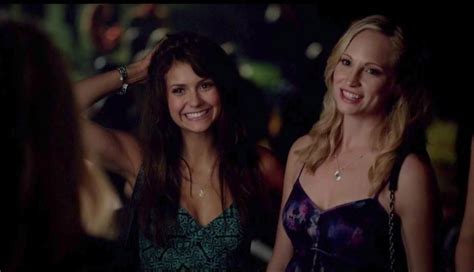 Une Blonde Une Brune Une Amiti Ternelle Anecdotes S Ries