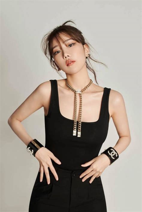 Ảnh Min Sexy mặc bikini cột dây khoe dáng đầy quyến rũ GenZ Relax