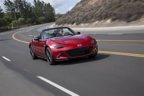 First Drive 2016 Mazda Mx 5 Miata Scales Down Size Adds Style