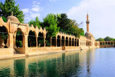 Sanliurfa Gobeklitepe Tour Made In Turkey Tours