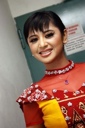Foto Hot Artis Indonesia Foto Sexy Dewi Persik
