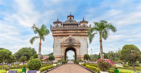 Patuxai literally meaning Victory Gate in Vientiane,Laos 19882863 Stock