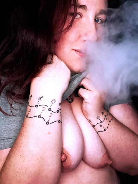 Vapes And Voobs For The Win Nudes Vapers GoneWild NUDE PICS ORG