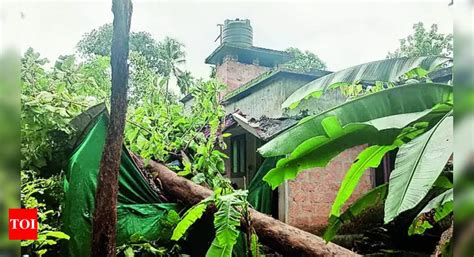 Rain Havoc Rain Wreaks Havoc In Ernakulam District One Dead And Multiple Houses Damaged