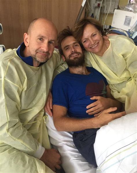 Nach Vergiftung Pussy Riot Aktivist verdächtigt Geheimdienst GMX