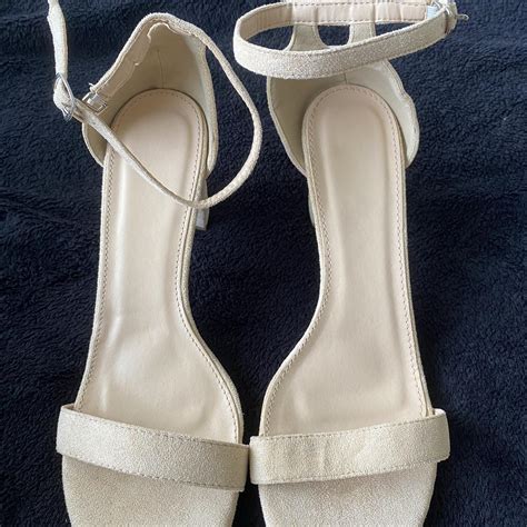 Suede Nude Heels 3 Inch Heels Hasnt Been Worn Depop